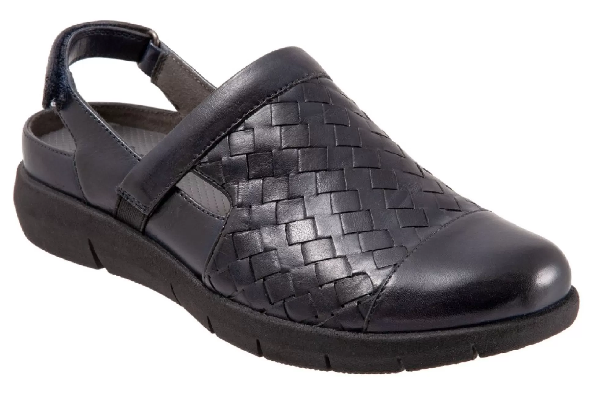 Softwalk Slip Ons< Salina Woven Ii - Footsmart